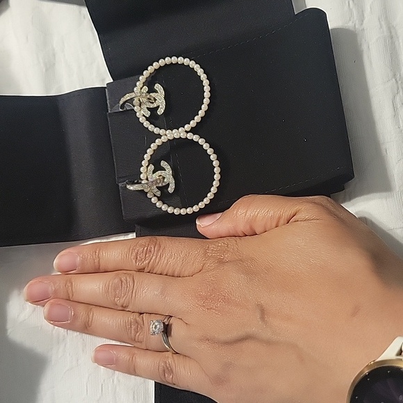 Beautiful authentic Chanel earrings - Picture 3 of 7